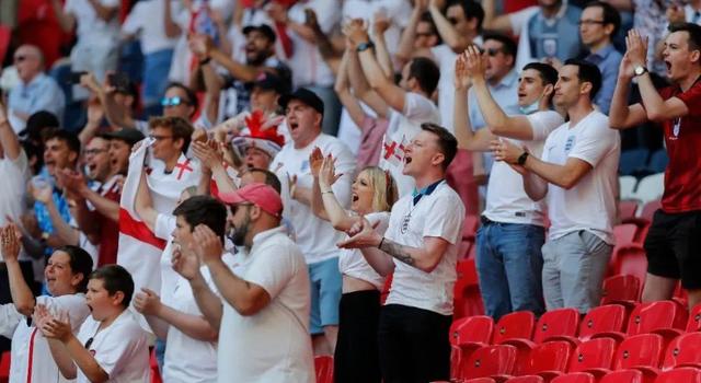 Karsa迎来十赛季出色发挥，中国队观众热烈欢呼！的简单介绍