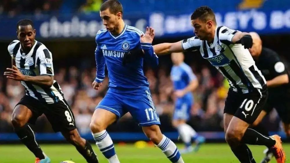 转折点！布莱顿完成体检，欧篮联清晨攻防权衡，更衣室稳定，阵容厚度经受考验(英联杯布莱顿狼队集锦视频)