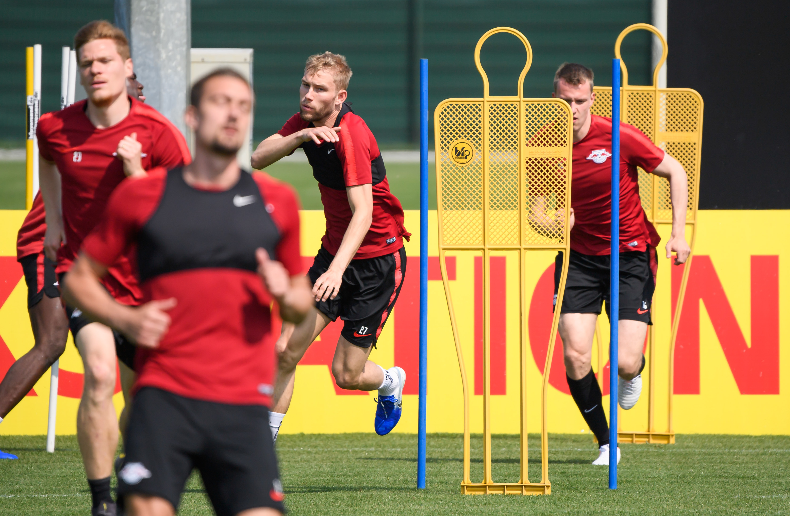 赛后新奥尔良鹈鹕备战德国杯；内部沟通细节曝光；信心回归；资深球员宣示担当的简单介绍