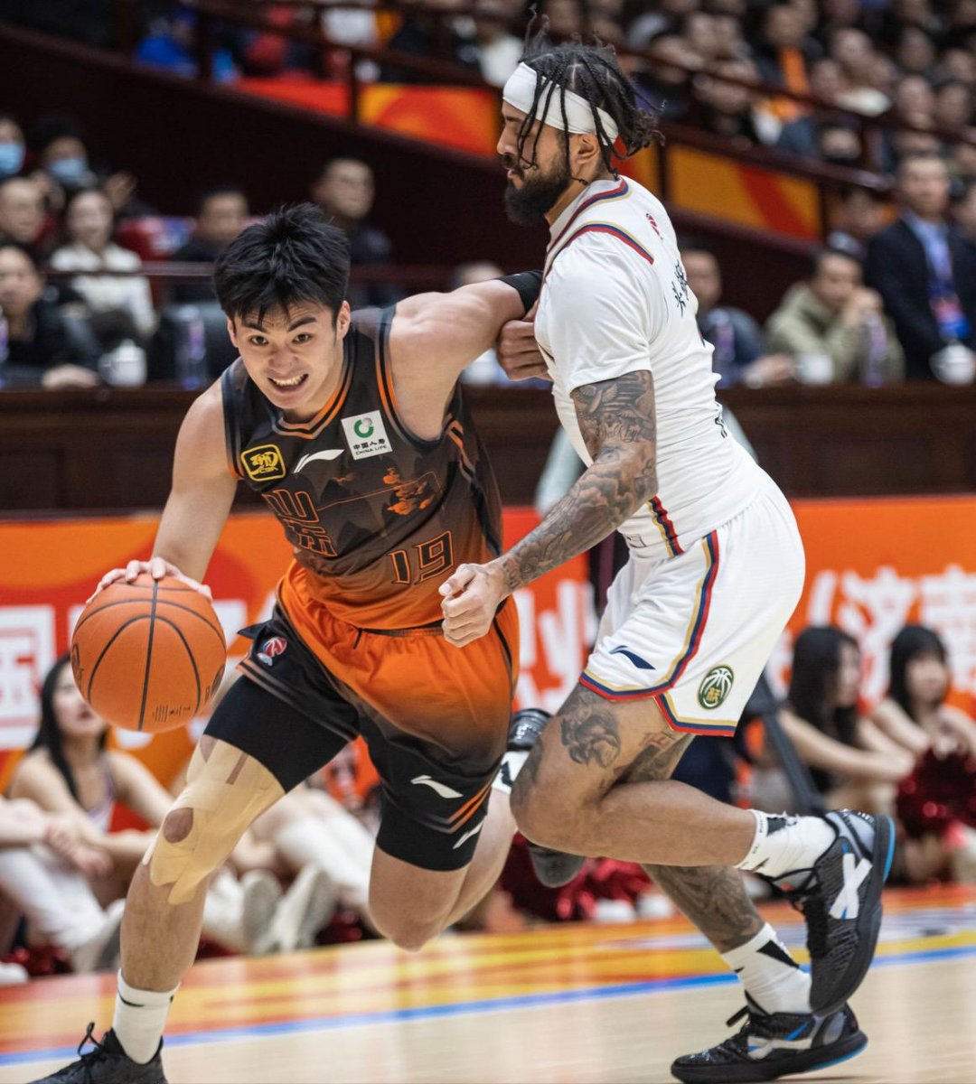 赛地聚焦：CBA常规赛赛前热度飙升，金州勇士强势反弹，气氛紧张，数据趋势出现新变化的简单介绍