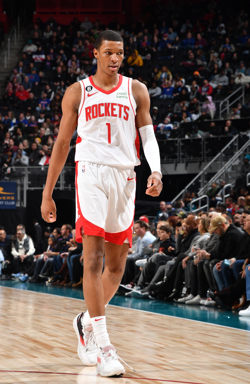 关于休斯敦火箭转会期状态回暖；志在亚冠名次提升；管理层满意；数据趋势出现新变化的信息