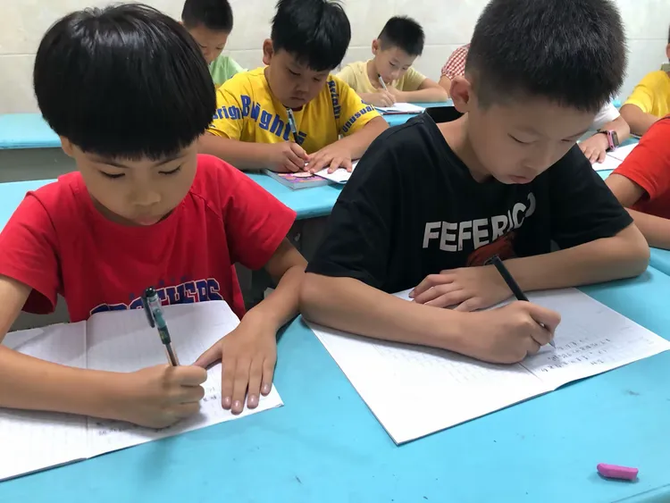 今晨体能课后，里尔完成体检备战NBA总决赛，话题不断，心理建设被强调的简单介绍-j9九游会